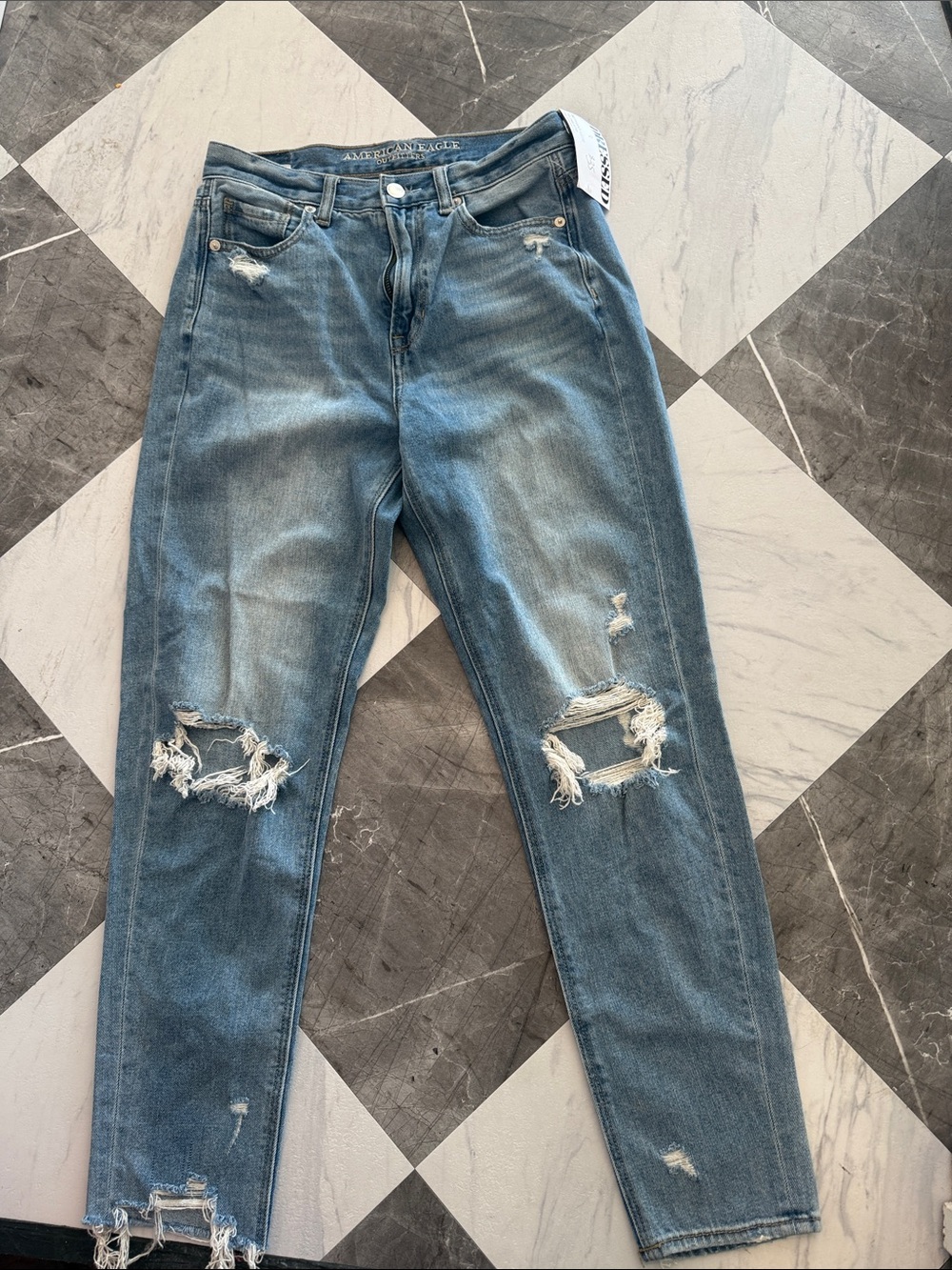American Eagle Outfitters Light Blue Distressed Boyfriend Jeans